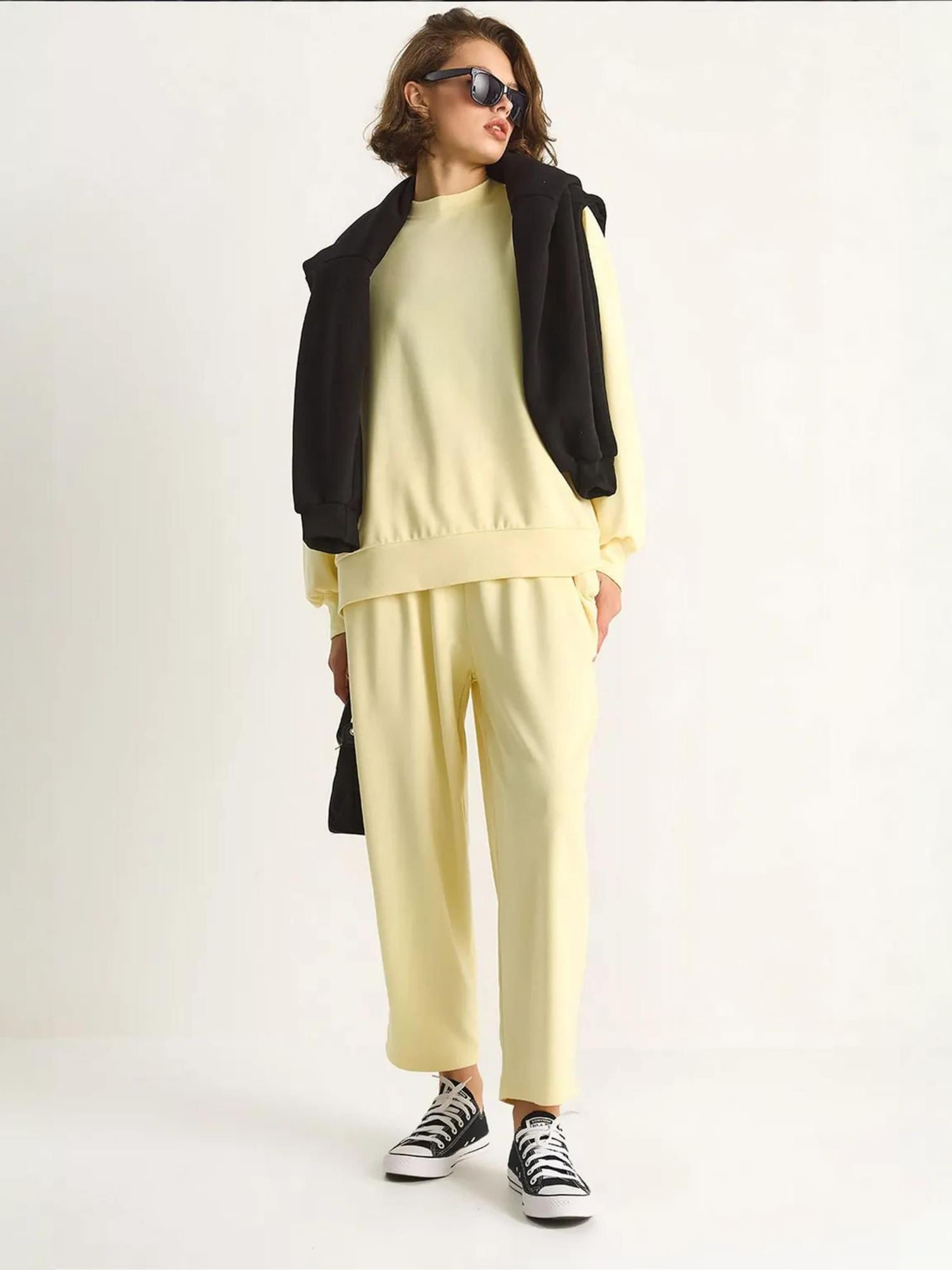 Bianco Lucci Спортивный костюм в желтом цвете
Bianco Lucci Спортивный костюм в желтом цвете