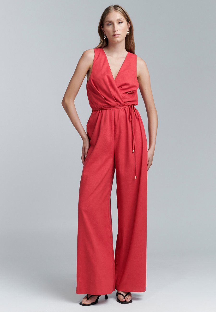 Комбинезон BWLDR SPARKLE, Tomato Red/Red
Комбинезон BWLDR SPARKLE, Tomato Red/Red