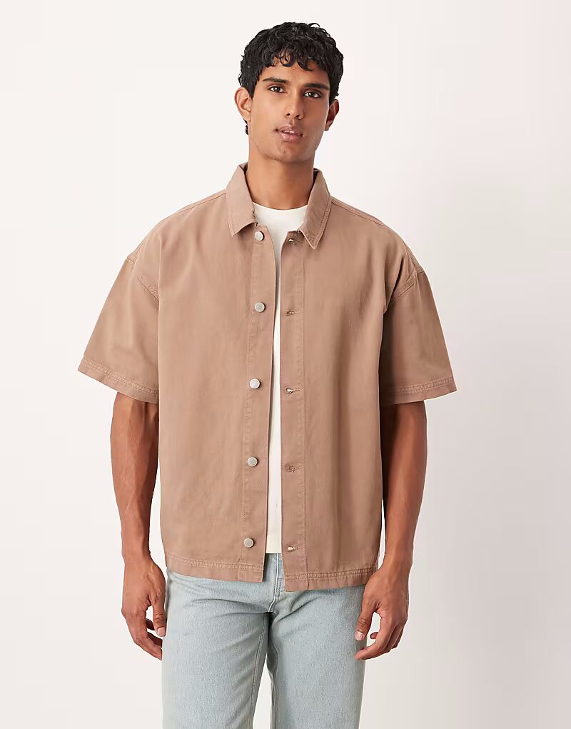 Рубашка свободного кроя с короткими рукавами коричневого цвета Asos Design
Рубашка свободного кроя с короткими рукавами коричневого цвета Asos Design