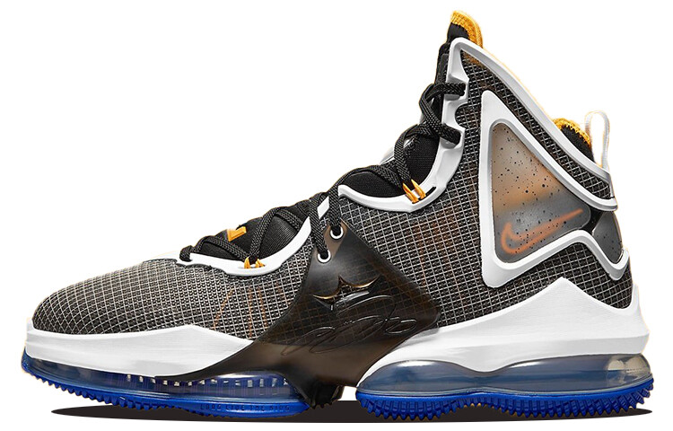 Кроссовки Nike LeBron 19 Hardwood Classic, темно-серый/синий/белый
Кроссовки Nike LeBron 19 Hardwood Classic, темно-серый/синий/белый