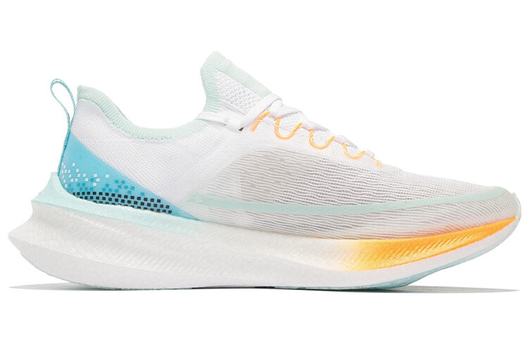 Кроссовки Feidian Challenger для бега мужские с низким верхом стандартные белые/светло-голубые/желтые Lining
Кроссовки Feidian Challenger для бега мужские с низким верхом стандартные белые/светло-голубые/желтые Lining