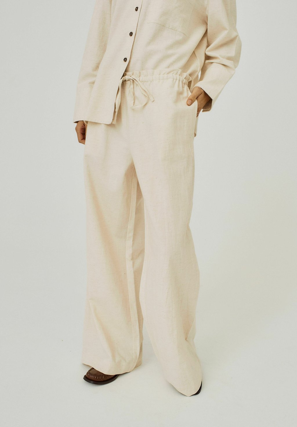 Брюки WIDE NORR, бежевый
Брюки WIDE NORR, бежевый