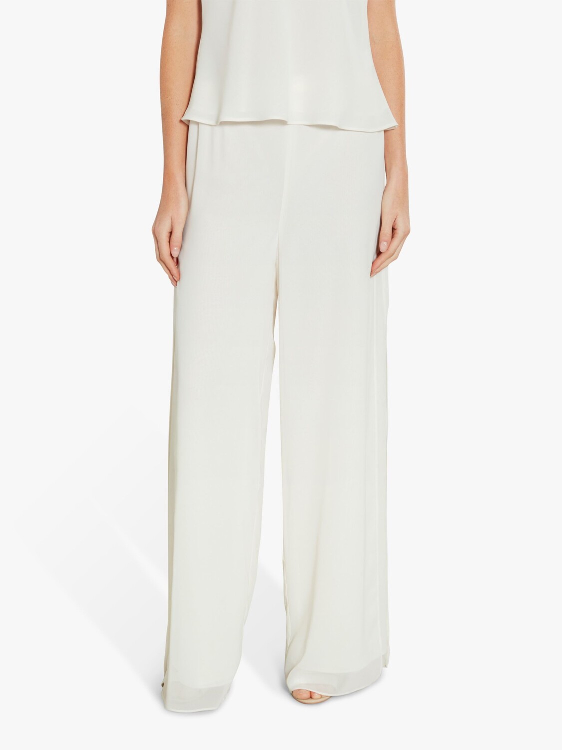 Gina Bacconi Шифоновые многослойные брюки с разрезами, меловый свет
Gina Bacconi Шифоновые многослойные брюки с разрезами, меловый свет