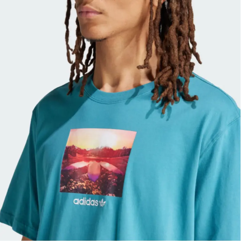 Футболка с рисунком заката для мужчин, синяя Adidas Originals, синий
Футболка с рисунком заката для мужчин, синяя Adidas Originals, синий