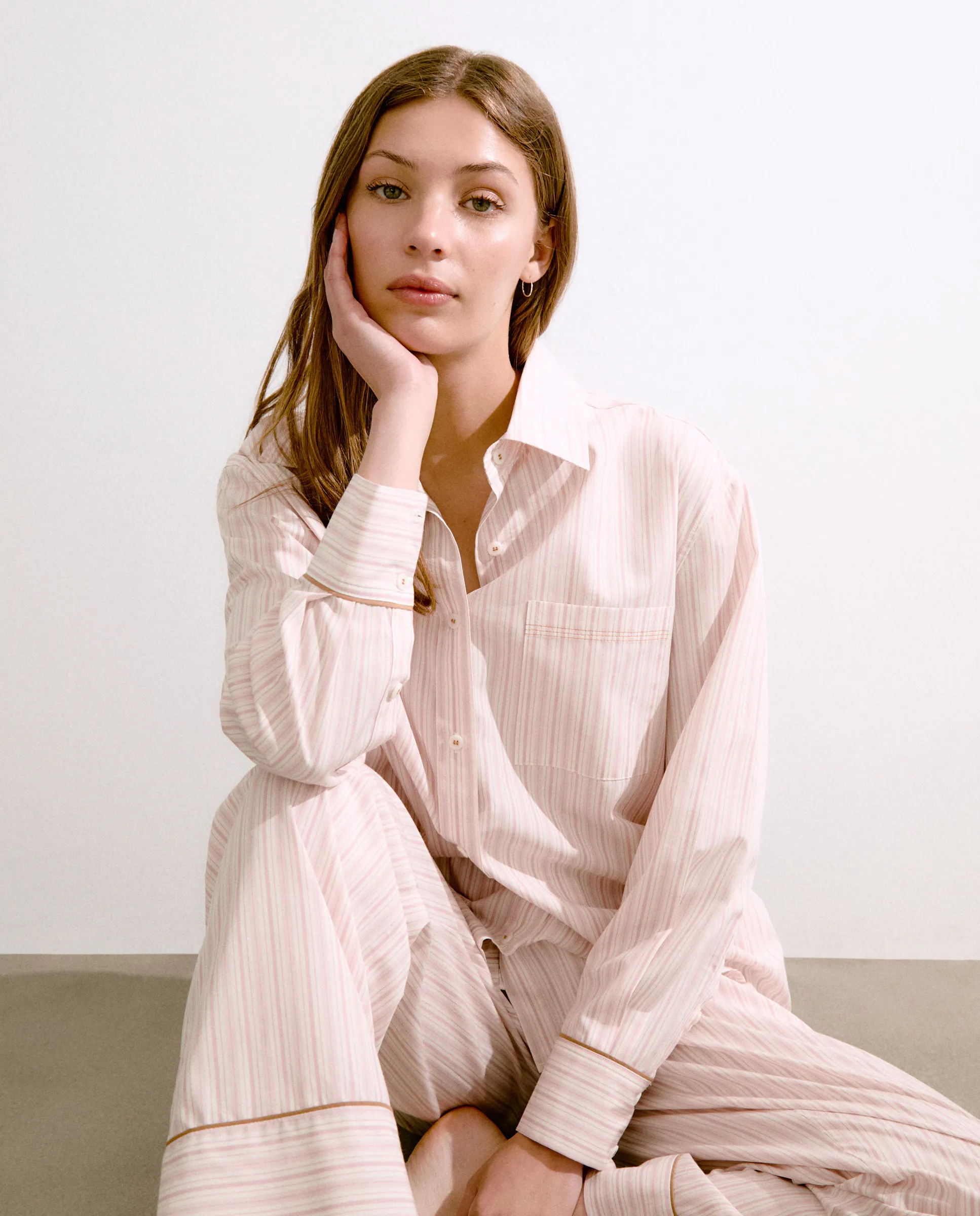 Женская пижама в полоску с рубашечным кроем Énfasis, розовый
Женская пижама в полоску с рубашечным кроем Énfasis, розовый