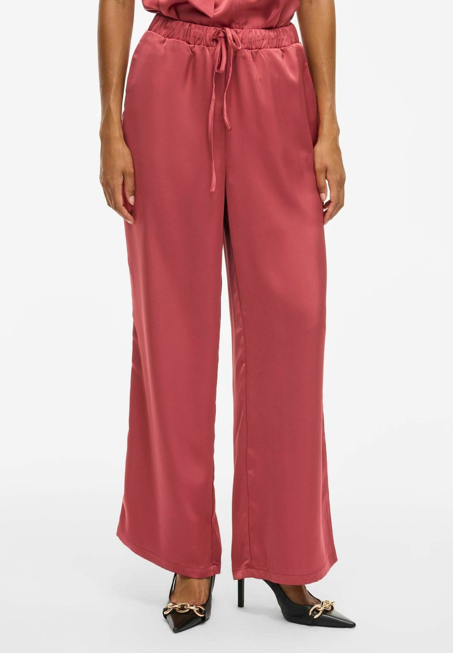 Брюки VILA VIFADIA, Holly Berry/Bordeaux
Брюки VILA VIFADIA, Holly Berry/Bordeaux