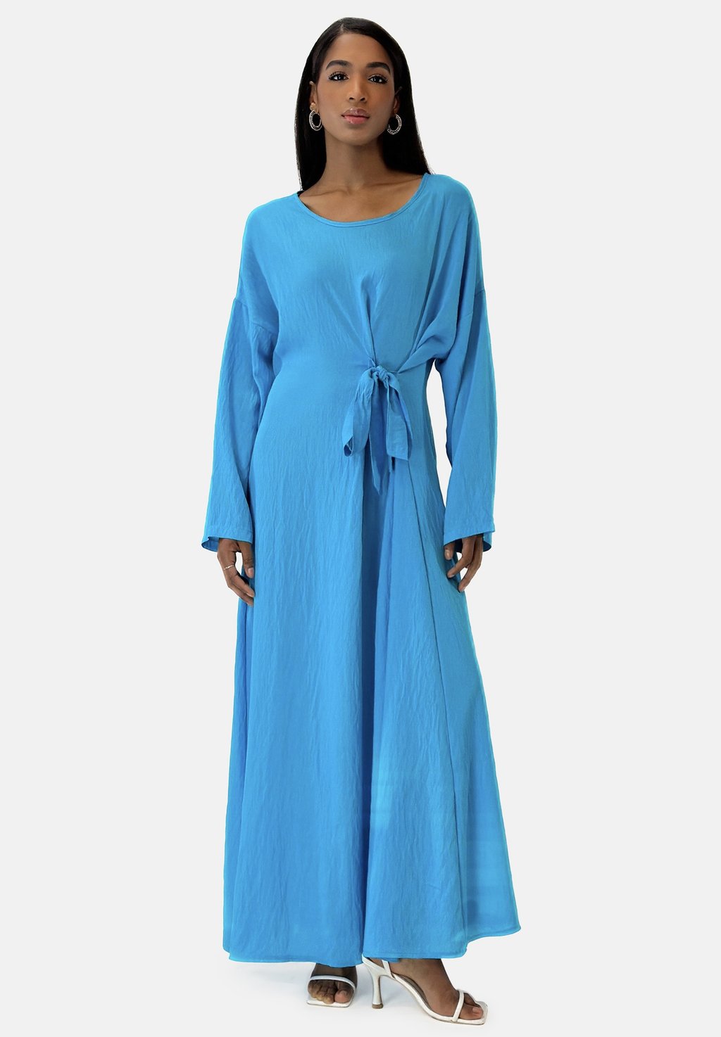 Длинное платье ABAYA Elara, синий
Длинное платье ABAYA Elara, синий