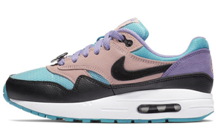 Женские кроссовки Nike Air Max 1
Женские кроссовки Nike Air Max 1