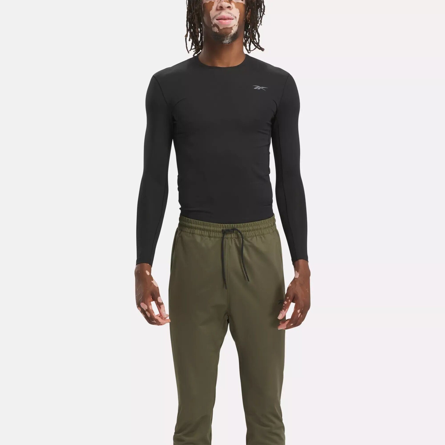 Компрессионная футболка с длинным рукавом Reebok, черный
Компрессионная футболка с длинным рукавом Reebok, черный