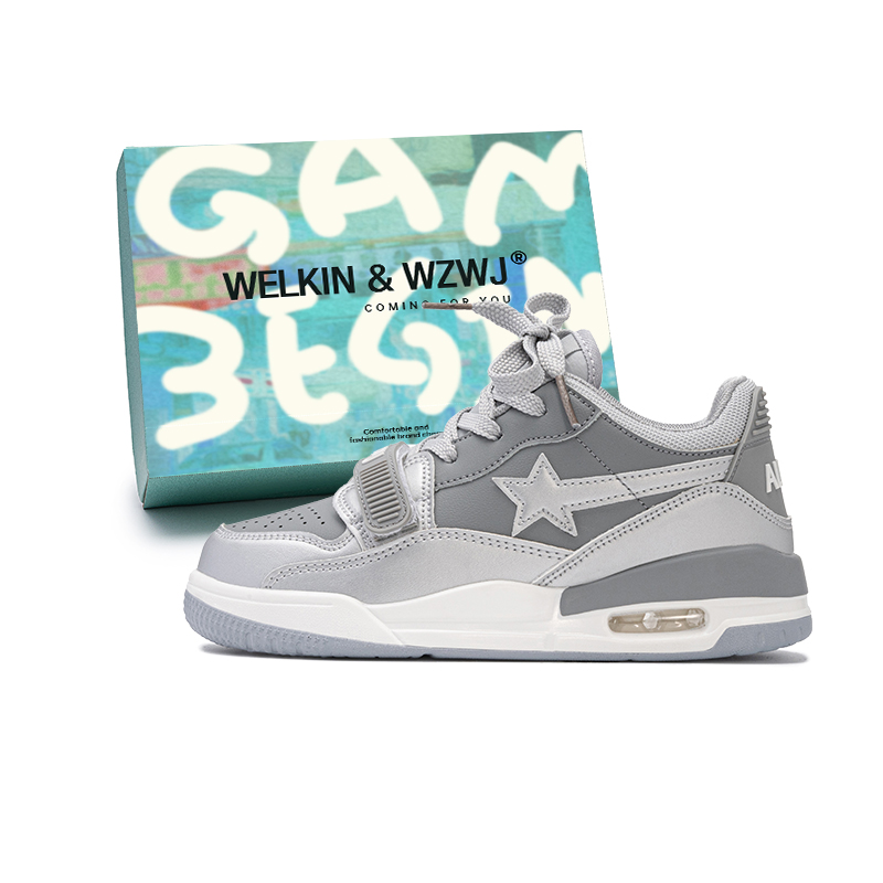 WELKIN&WZWJ Коллекция Stars, белые кроссовки противоскользящие с эффектом увеличения роста низкие скейтборд обувь унисекс серебристые, цвет Silver
WELKIN&WZWJ Коллекция Stars, белые кроссовки противоскользящие с эффектом увеличения роста низкие скейтборд обувь унисекс серебристые, цвет Silver