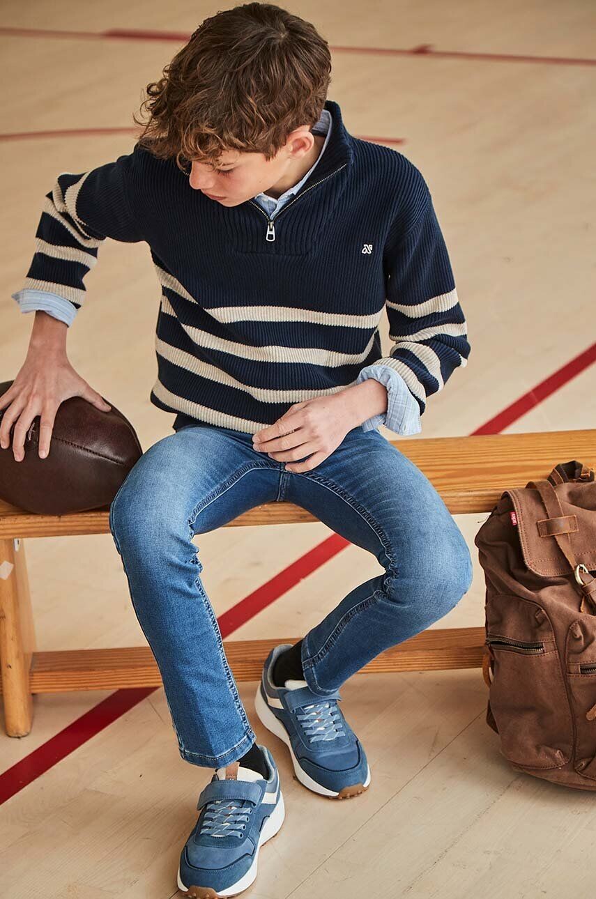 Детские джинсы Mayoral базовые джинсы узкого кроя, синий
Детские джинсы Mayoral базовые джинсы узкого кроя, синий