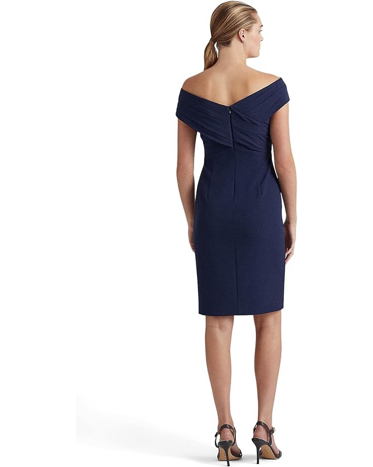 Платье LAUREN Ralph Lauren Crepe Off-the-Shoulder Cocktail Dress, цвет Lighthouse Navy
Платье LAUREN Ralph Lauren Crepe Off-the-Shoulder Cocktail Dress, цвет Lighthouse Navy