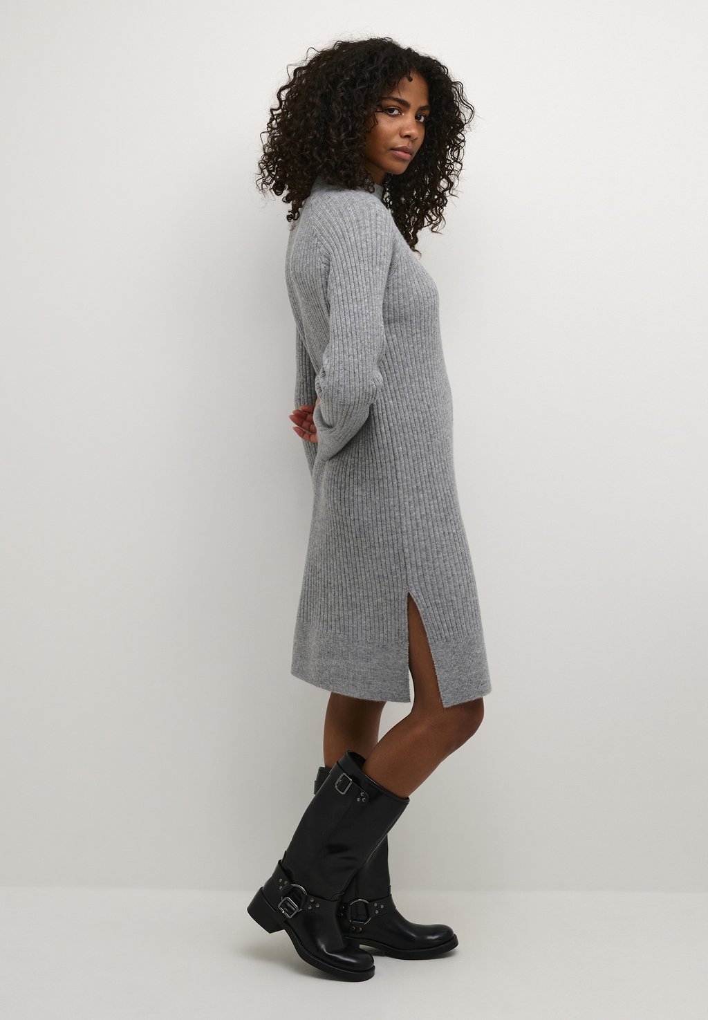 Платье-джемпер RINYA Kaffe, песочный
Платье-джемпер RINYA Kaffe, песочный