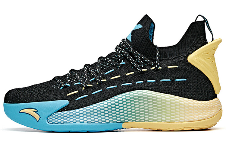 Баскетбольные кроссовки KT5 мужские, среднего размера 
Баскетбольные кроссовки KT5 мужские, среднего размера