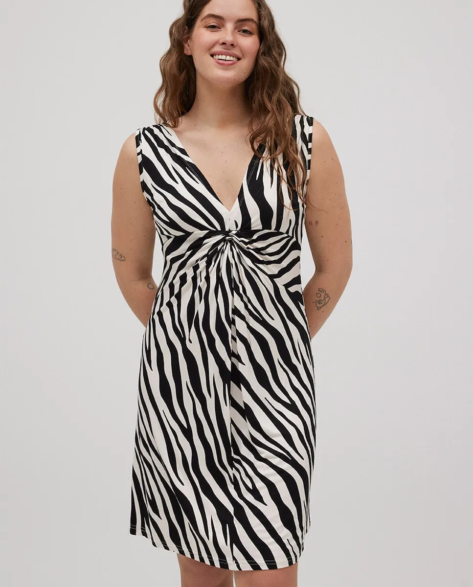 Короткое пляжное платье с узлом с принтом «зебра» Ysabel Mora, мультиколор
Короткое пляжное платье с узлом с принтом «зебра» Ysabel Mora, мультиколор