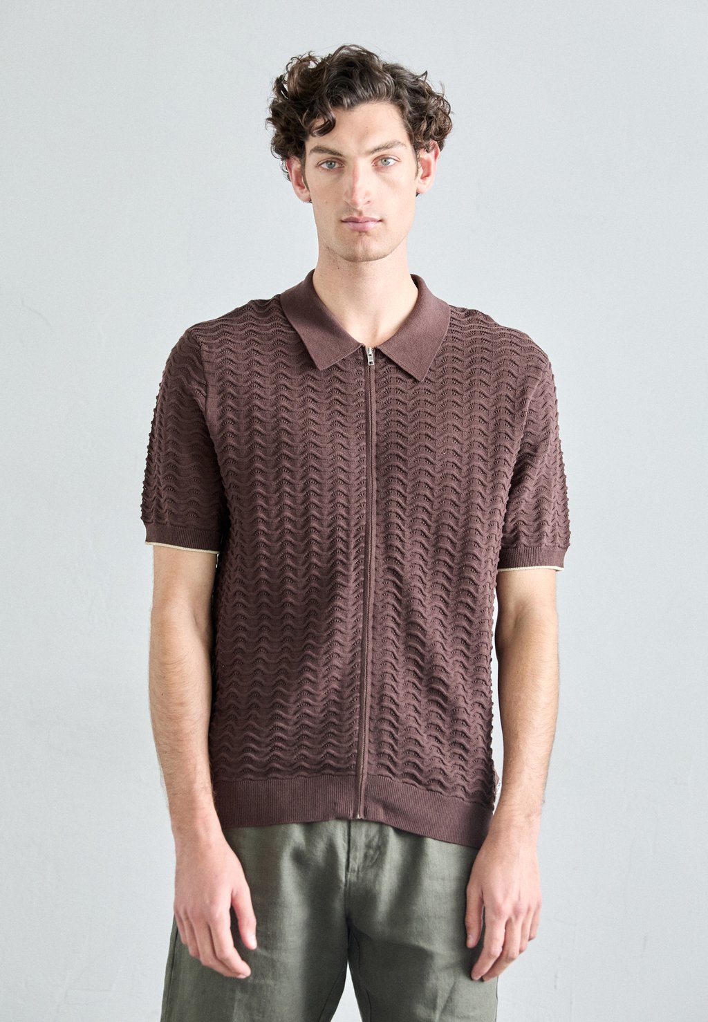 Рубашка GUSTAV FULL ZIP NN.07, коричневый
Рубашка GUSTAV FULL ZIP NN.07, коричневый