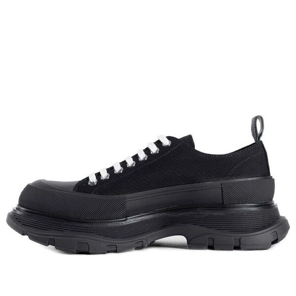 Кроссовки tread slick lace up sneakers 'triple black' Alexander Mcqueen, черный
Кроссовки tread slick lace up sneakers 'triple black' Alexander Mcqueen, черный