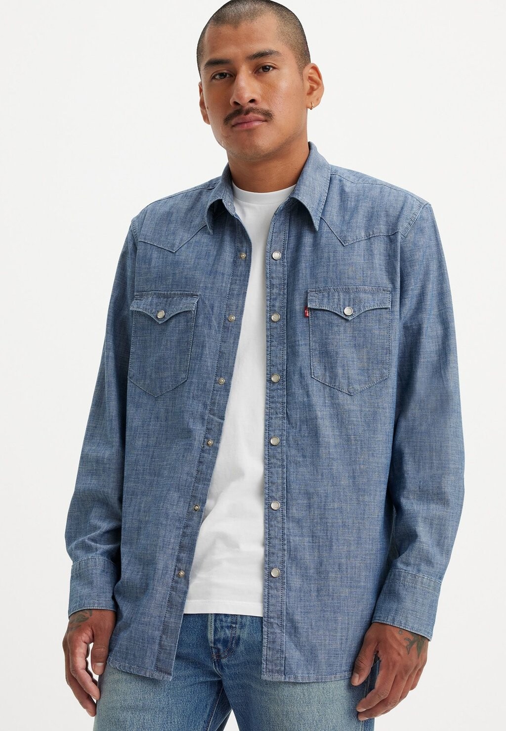 Рубашка Barstow Western Standard Levi's, цвет grant mid blue chambray
Рубашка Barstow Western Standard Levi's, цвет grant mid blue chambray