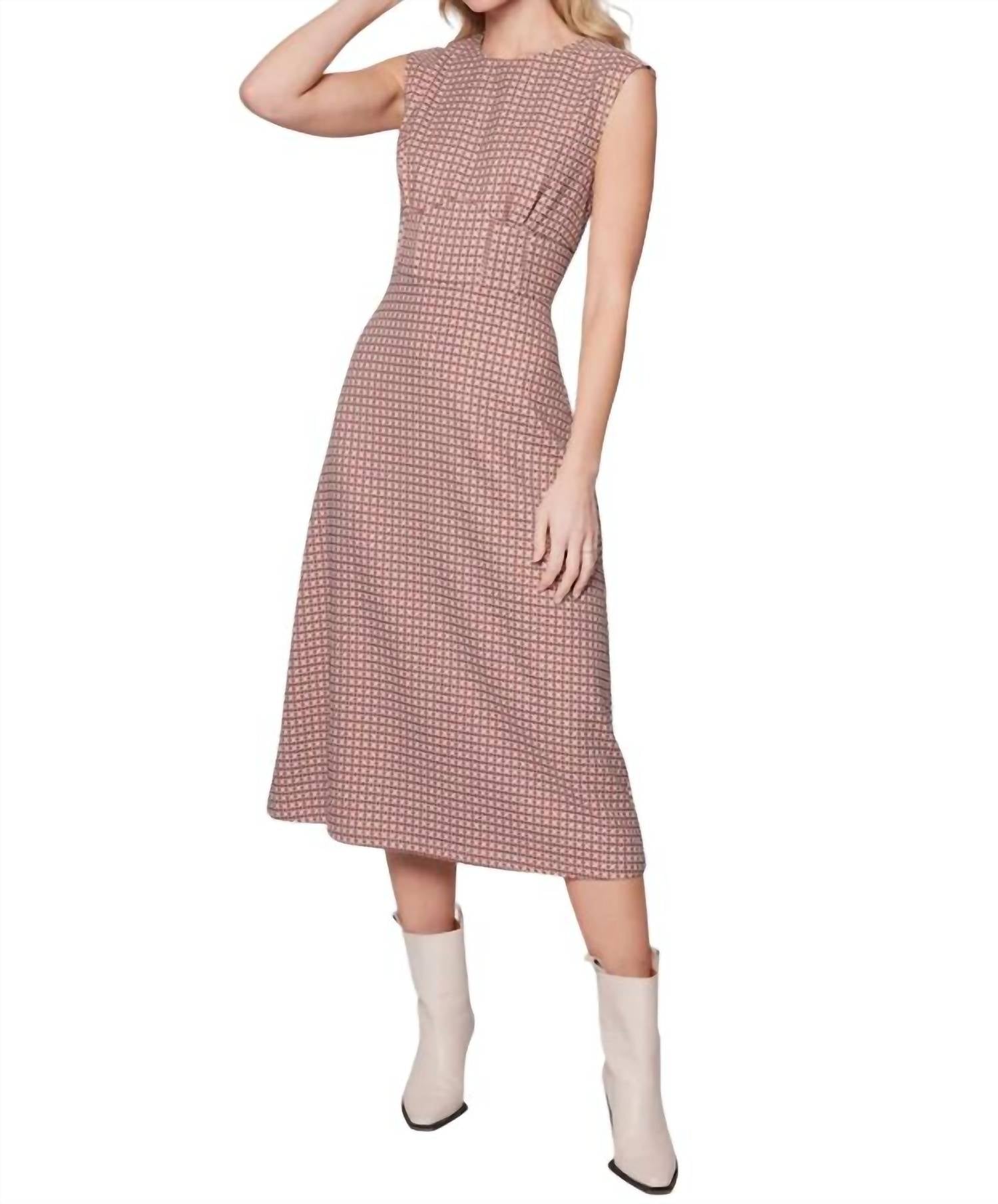 Платье-миди Sara в бронзовом цвете LOST + WANDER, цвет bronze blend
Платье-миди Sara в бронзовом цвете LOST + WANDER, цвет bronze blend