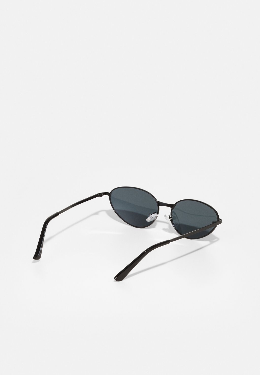 Солнцезащитные очки JACSIDE SUNGLASSES UNISEX Jack & Jones, черный
Солнцезащитные очки JACSIDE SUNGLASSES UNISEX Jack & Jones, черный