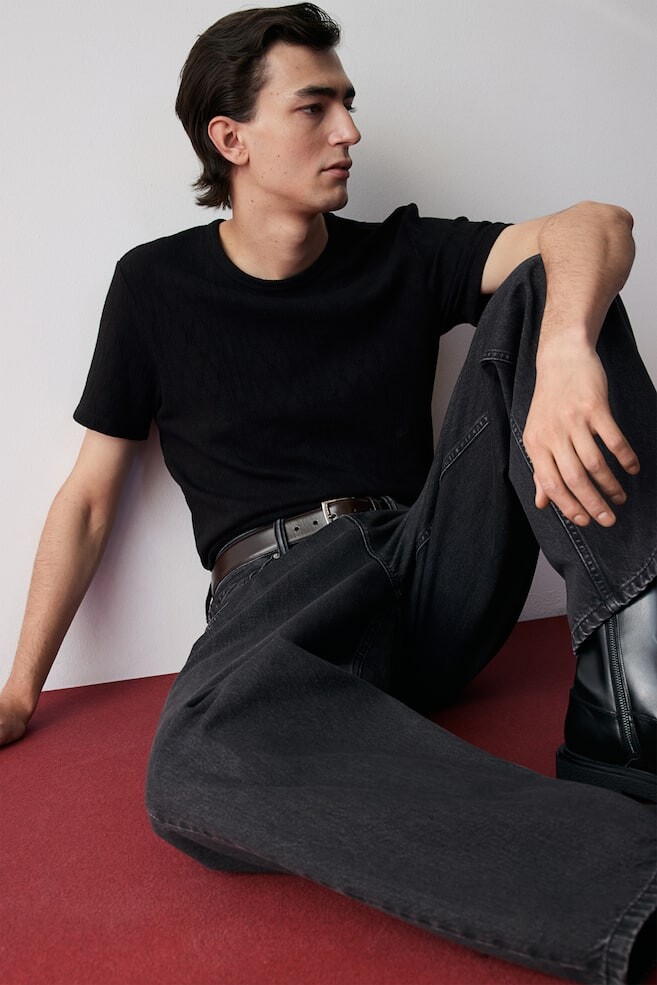 Облегающая фактурная футболка H&M, черный
Облегающая фактурная футболка H&M, черный