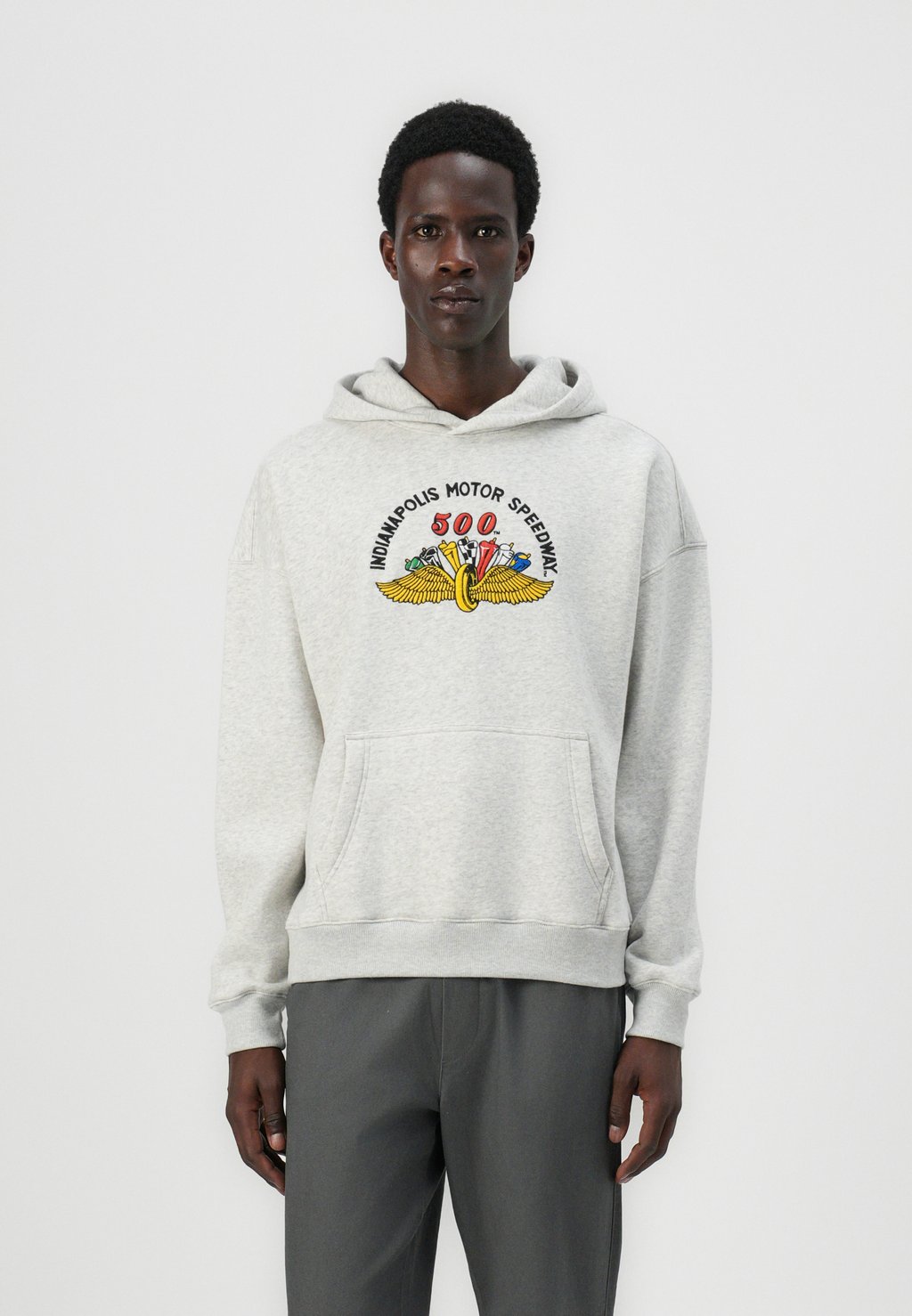 Толстовка с капюшоном MAY RACE DAY AUTO CREWS Hollister Co., серый
Толстовка с капюшоном MAY RACE DAY AUTO CREWS Hollister Co., серый