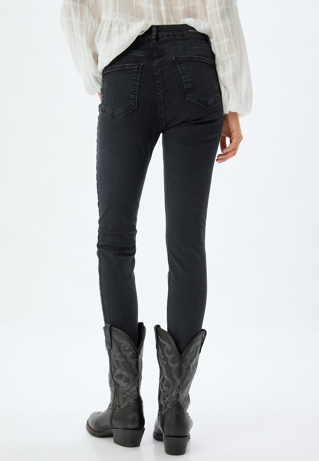 Джинсы облегающие HIGH RISE Koton, черный
Джинсы облегающие HIGH RISE Koton, черный