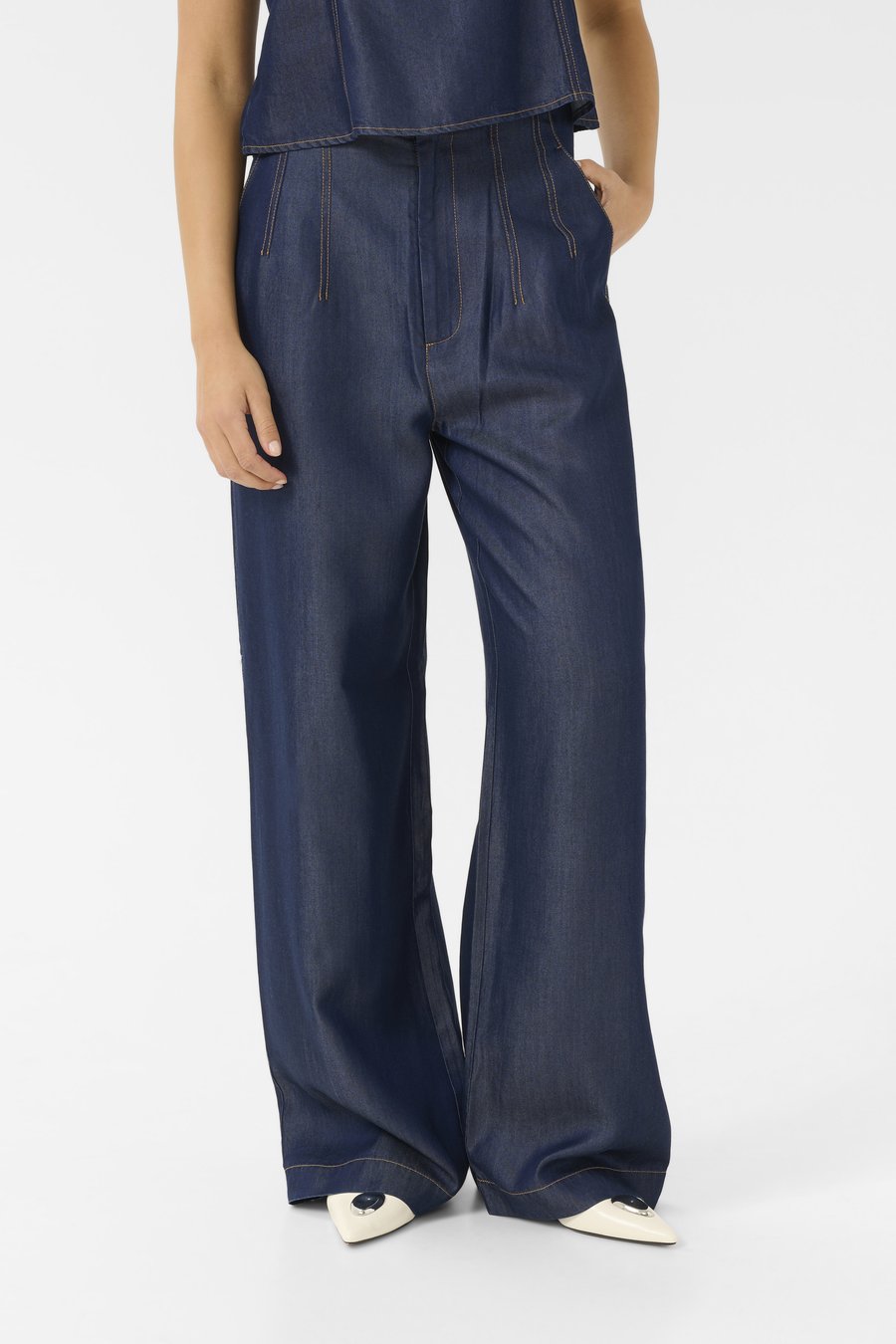 Брюки Gestuz NIA PANTS, Dark Blue Unwashed/Raw Denim
Брюки Gestuz NIA PANTS, Dark Blue Unwashed/Raw Denim