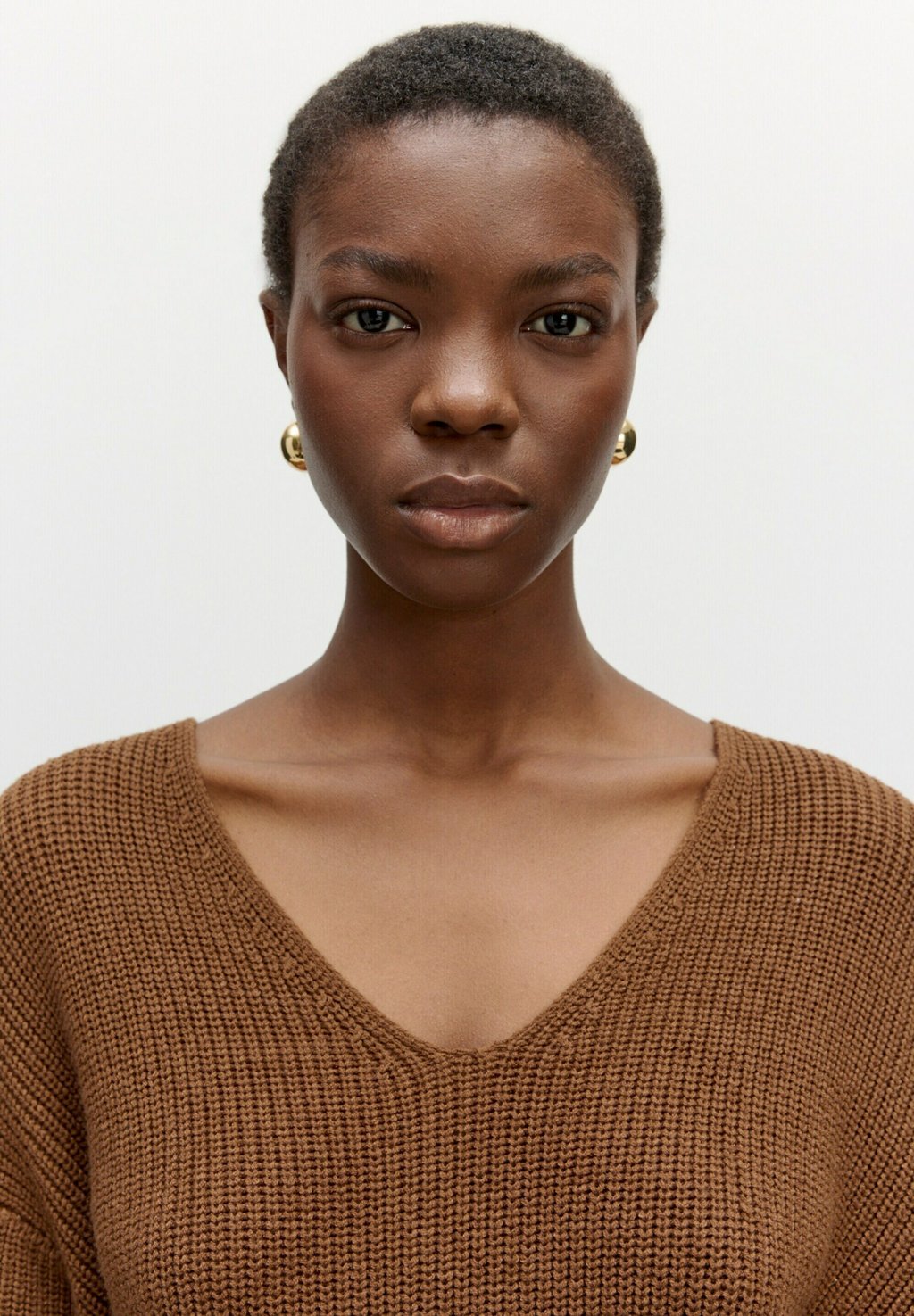 Платье-джемпер EDITED, коричневый
Платье-джемпер EDITED, коричневый