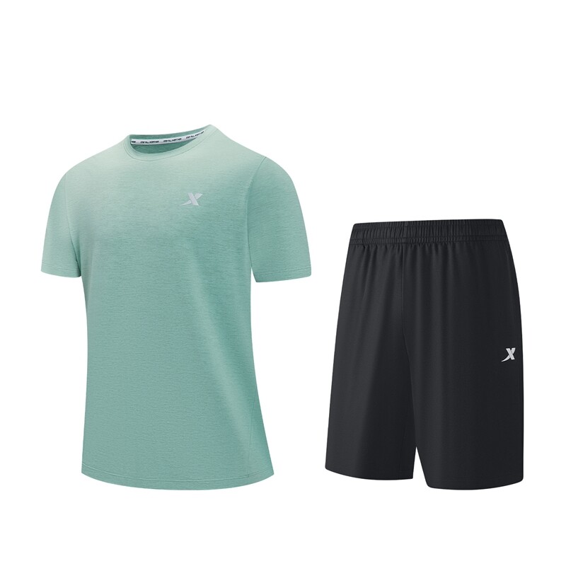 Повседневная спортивная одежда для мужчин Xtep
Повседневная спортивная одежда для мужчин Xtep