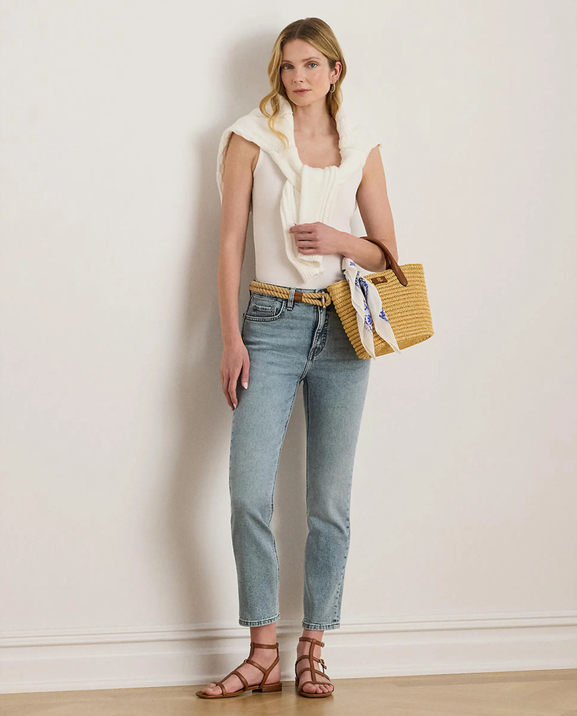 Женские прямые укороченные джинсы с высокой посадкой Lauren Ralph Lauren, светло-голубой
Женские прямые укороченные джинсы с высокой посадкой Lauren Ralph Lauren, светло-голубой