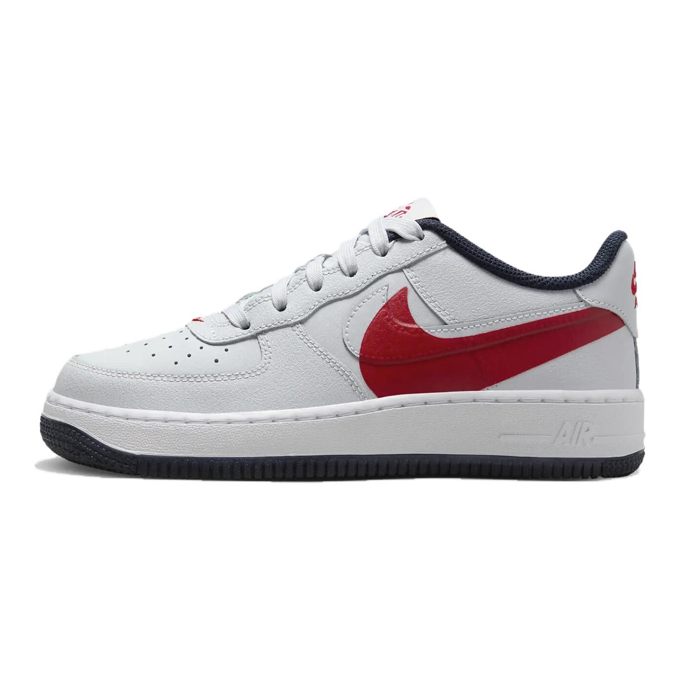 Кроссовки для скейтбординга Air Force 1 Kids GS Low-top белые/красные Nike, красный
Кроссовки для скейтбординга Air Force 1 Kids GS Low-top белые/красные Nike, красный