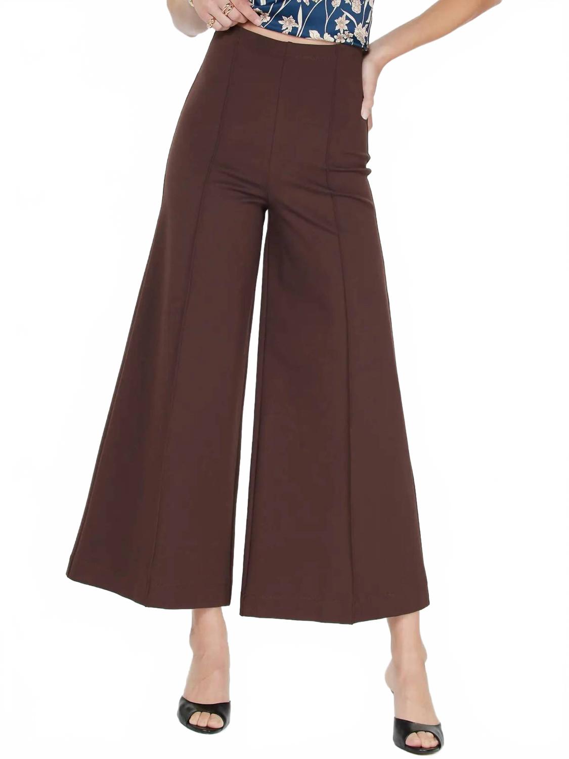 Широкие брюки со складками в шоколадном цвете Current air
Широкие брюки со складками в шоколадном цвете Current air