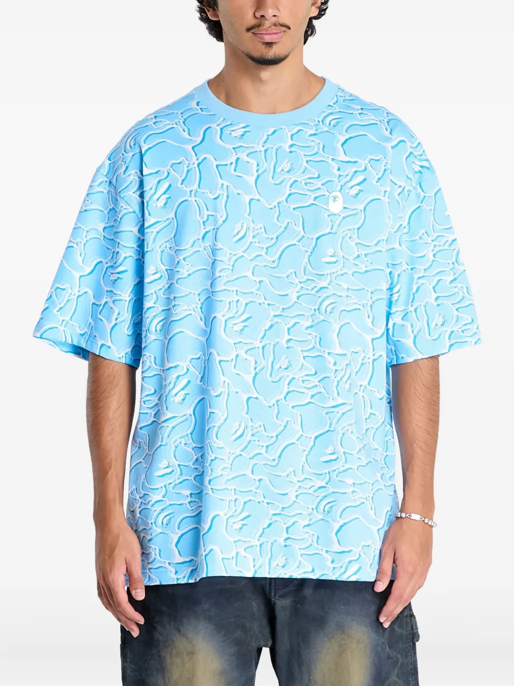 Футболка с узором A BATHING APE, синий 
Футболка с узором A BATHING APE, синий