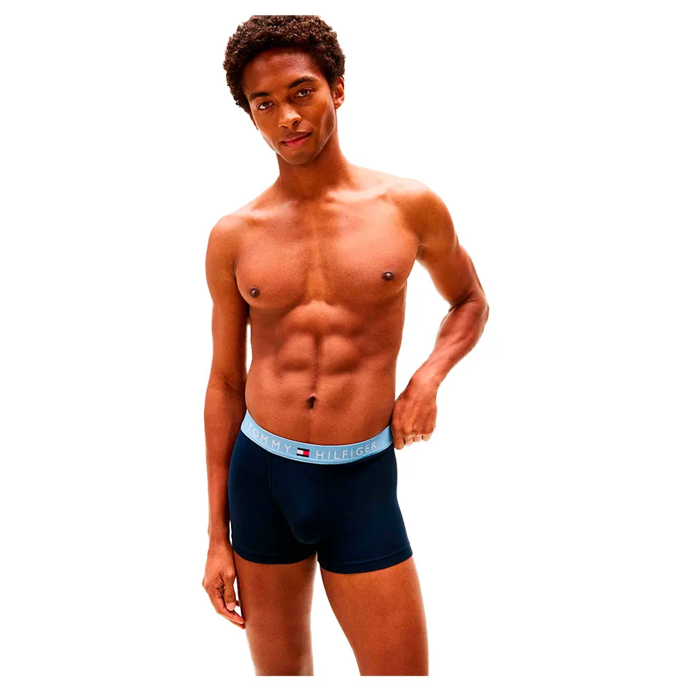 Боксеры 3 шт Tommy Hilfiger UM0UM03181, синий 
Боксеры 3 шт Tommy Hilfiger UM0UM03181, синий