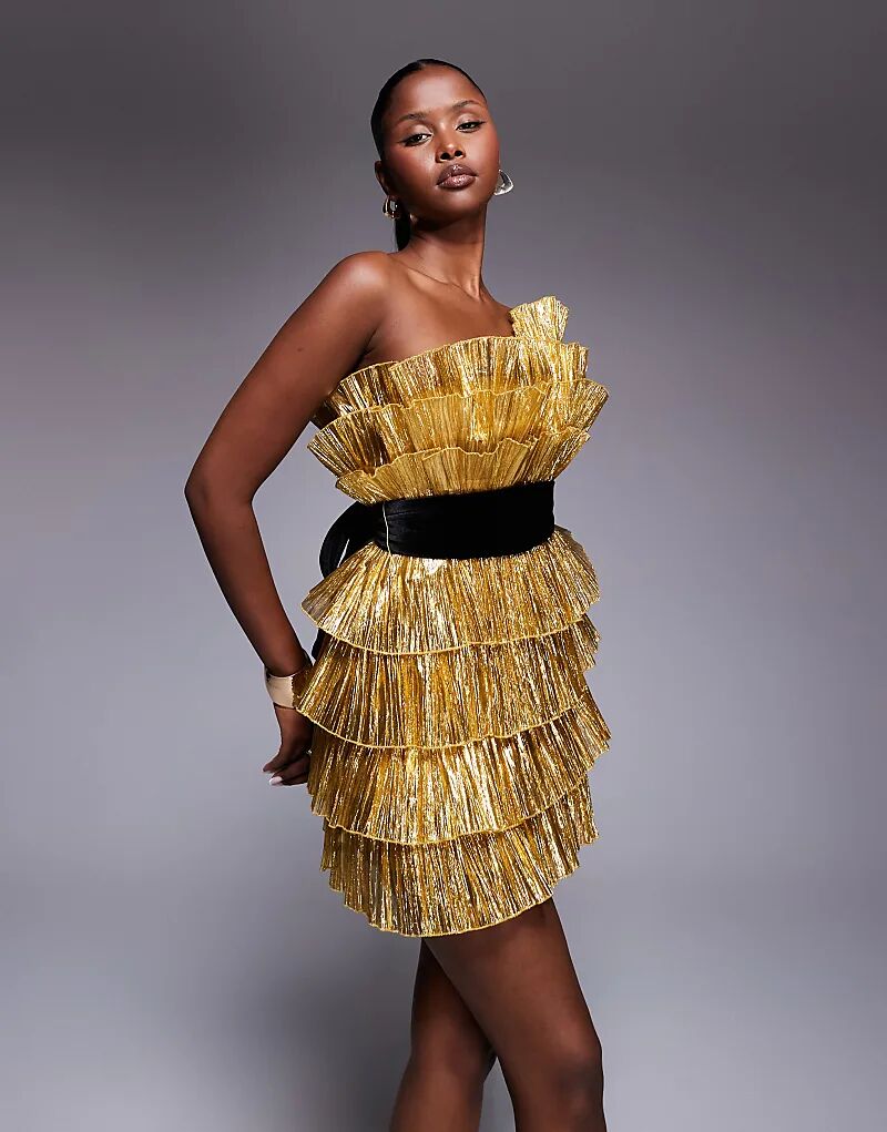 Мини-платье-бандо ASOS LUXE с плиссировкой и бархатным поясом золотистого цвета
Мини-платье-бандо ASOS LUXE с плиссировкой и бархатным поясом золотистого цвета