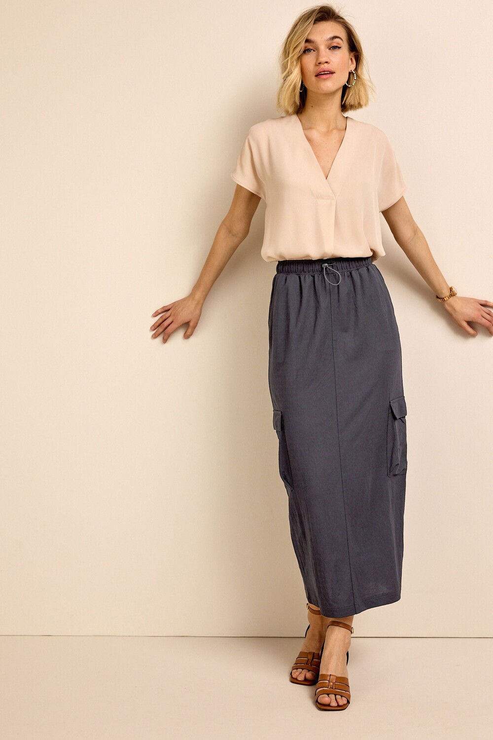 Юбка-карго миди с кулиской на талии Next, серый
Юбка-карго миди с кулиской на талии Next, серый