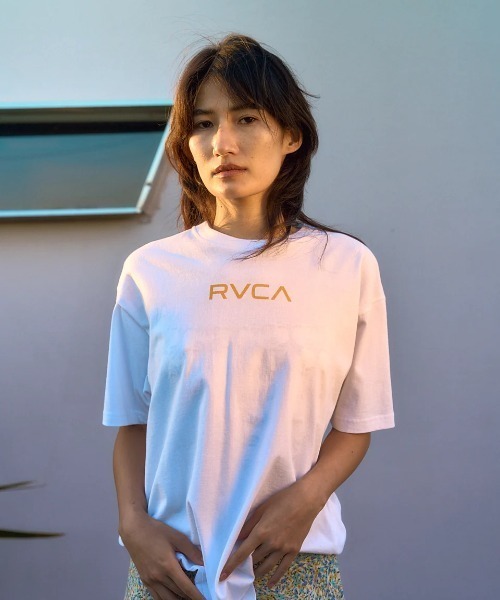 Женская футболка RVCA с цветочным принтом и логотипом в виде квадратов, свободного кроя, белая
Женская футболка RVCA с цветочным принтом и логотипом в виде квадратов, свободного кроя, белая