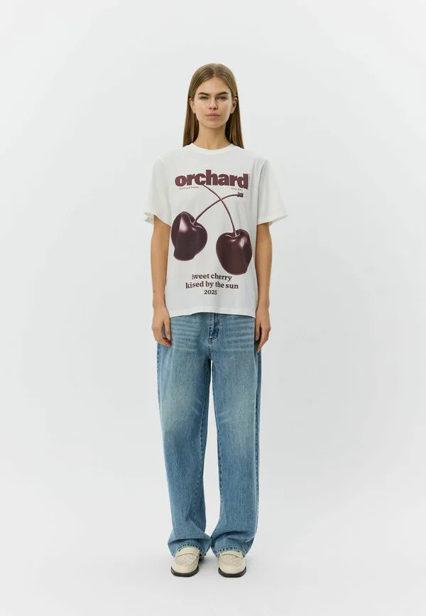 Футболка с принтом zenasw Sofie Schnoor, Snow White, Белый, Футболка с принтом zenasw Sofie Schnoor, Snow White
Футболка с принтом zenasw Sofie Schnoor, Snow White, Белый, Футболка с принтом zenasw Sofie Schnoor, Snow White