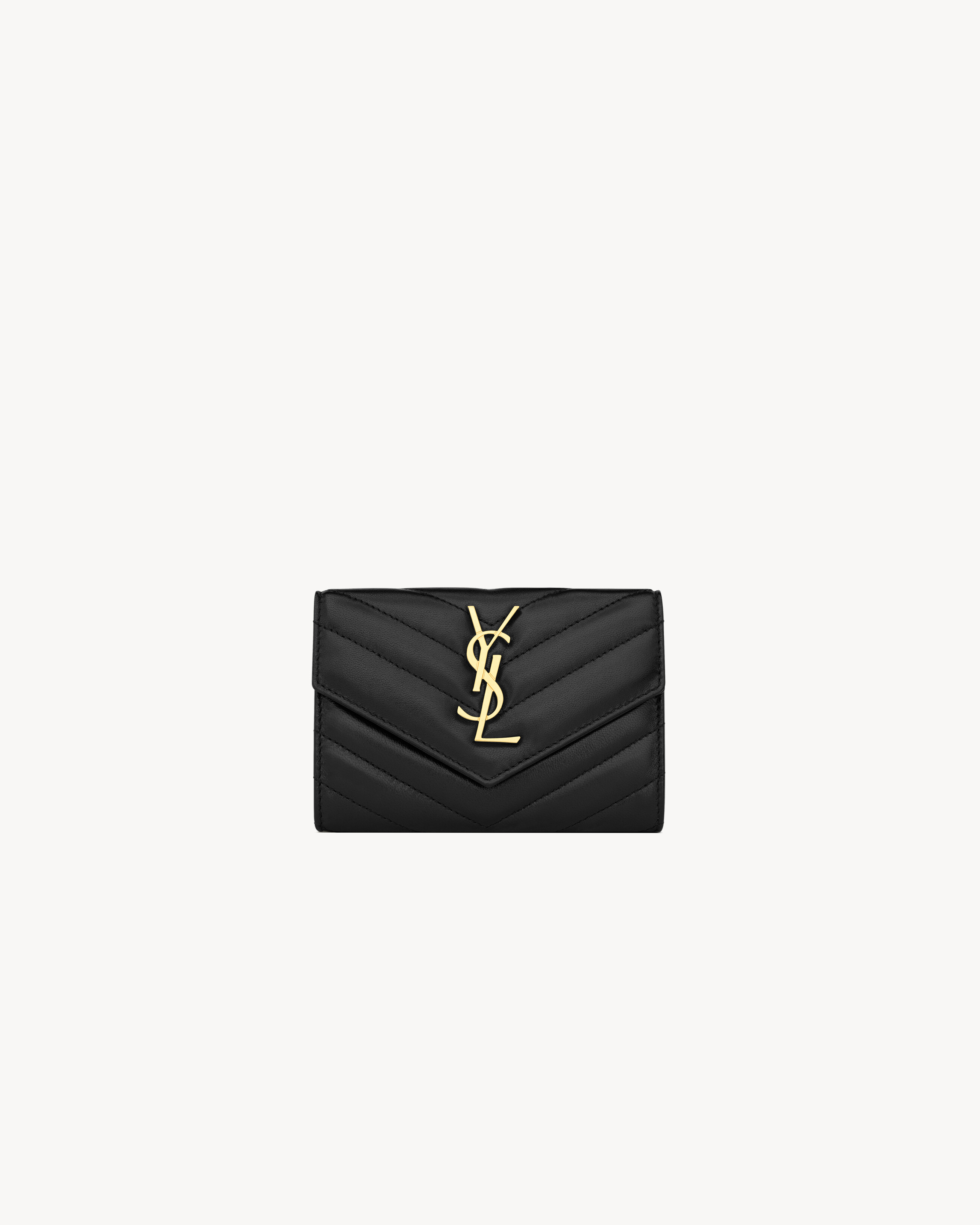 Маленькое конвертное портмоне Cassandre Matelasse из овечьей кожи Saint Laurent, черный
Маленькое конвертное портмоне Cassandre Matelasse из овечьей кожи Saint Laurent, черный