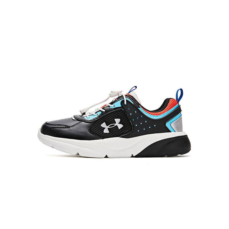 Кроссовки Under Armour для подростков из коллекции Sports Life, черные с серебром
Кроссовки Under Armour для подростков из коллекции Sports Life, черные с серебром