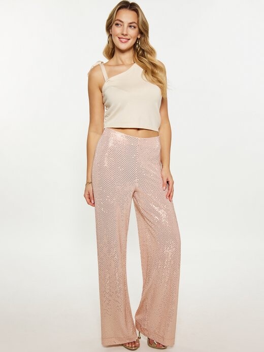 Вершина Faina, бежевый
Вершина Faina, бежевый