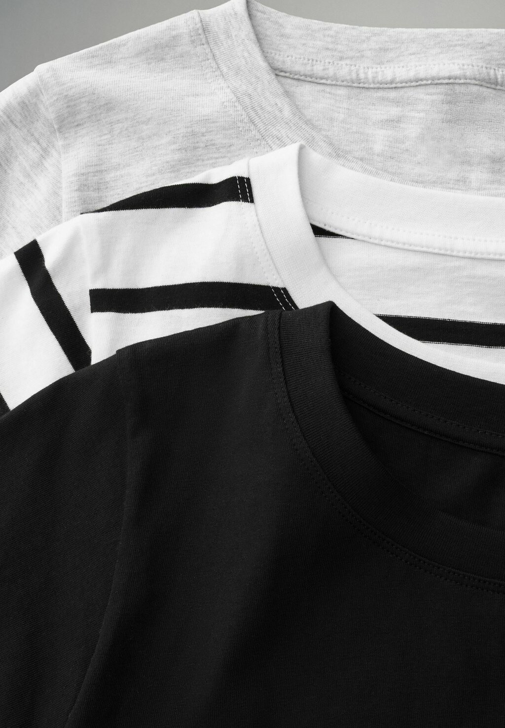 Платье из джерси SHORT SLEEVE 3 PACK REGULAR FIT THE SET, черный
Платье из джерси SHORT SLEEVE 3 PACK REGULAR FIT THE SET, черный