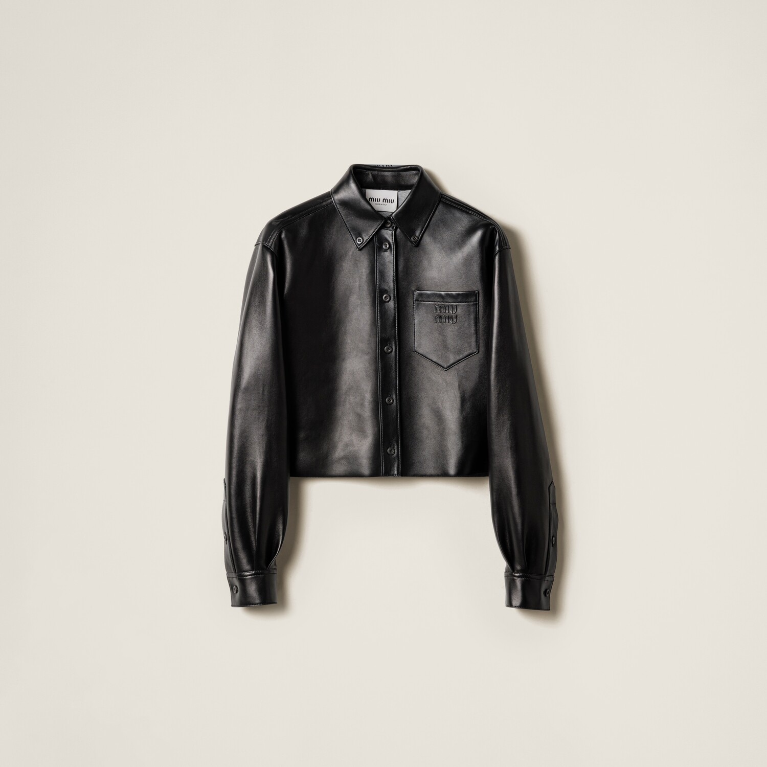 Рубашка из наппы plongé MIU MIU, черное
Рубашка из наппы plongé MIU MIU, черное