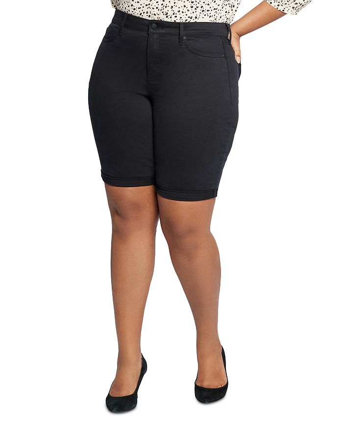 Бриелла Джинсовые шорты с отворотом NYDJ Plus, черный 
Бриелла Джинсовые шорты с отворотом NYDJ Plus, черный