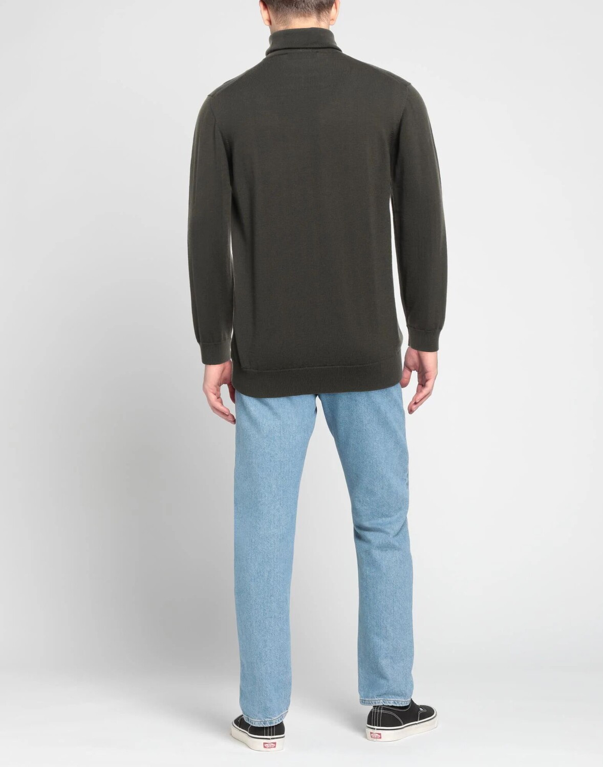 Водолазка Alpha Studio, темно-зеленый
Водолазка Alpha Studio, темно-зеленый