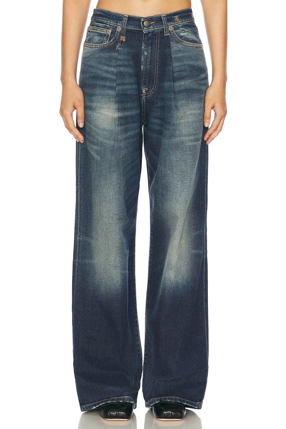 Джинсы Damon с плиссированными мешковатыми штанинами R13, Ansel Blue
Джинсы Damon с плиссированными мешковатыми штанинами R13, Ansel Blue