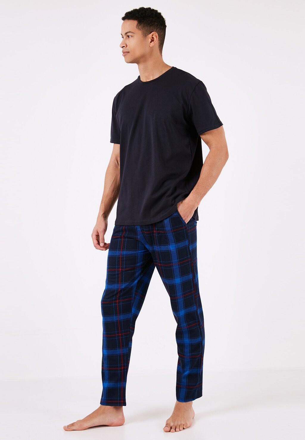 Пижамный комплект Buratti, темно-синий
Пижамный комплект Buratti, темно-синий