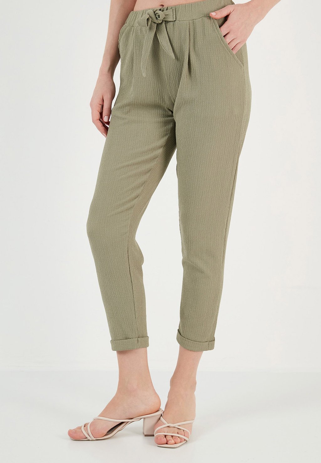 Брюки LELA, оливковый
Брюки LELA, оливковый
