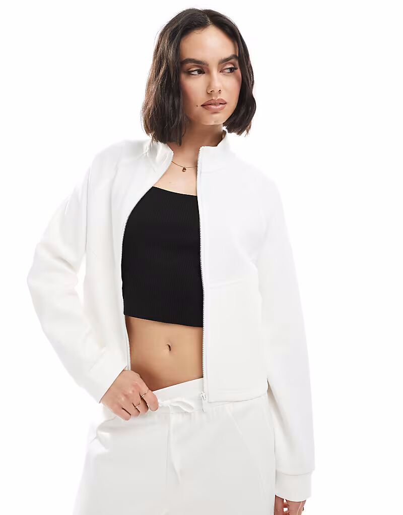 Спортивная куртка на молнии Agon в цвете «кремовый», Бежевый, Спортивная куртка на молнии Agon в цвете «кремовый»
Спортивная куртка на молнии Agon в цвете «кремовый», Бежевый, Спортивная куртка на молнии Agon в цвете «кремовый»